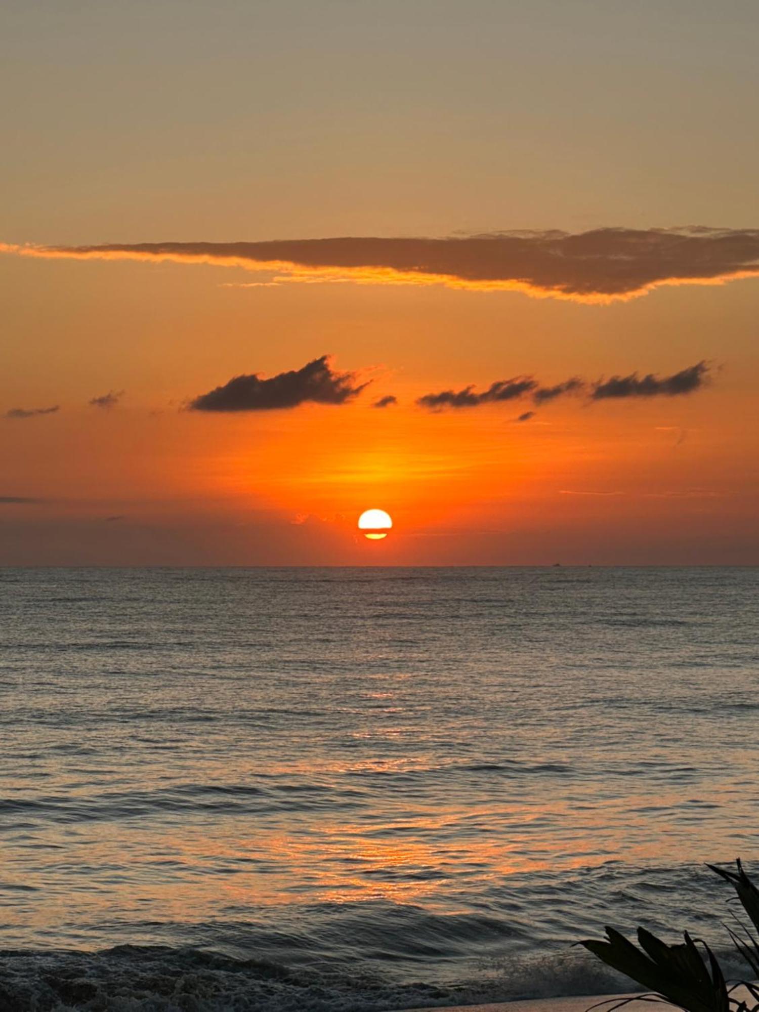 Chansi Beachresort Thaszala Kültér fotó