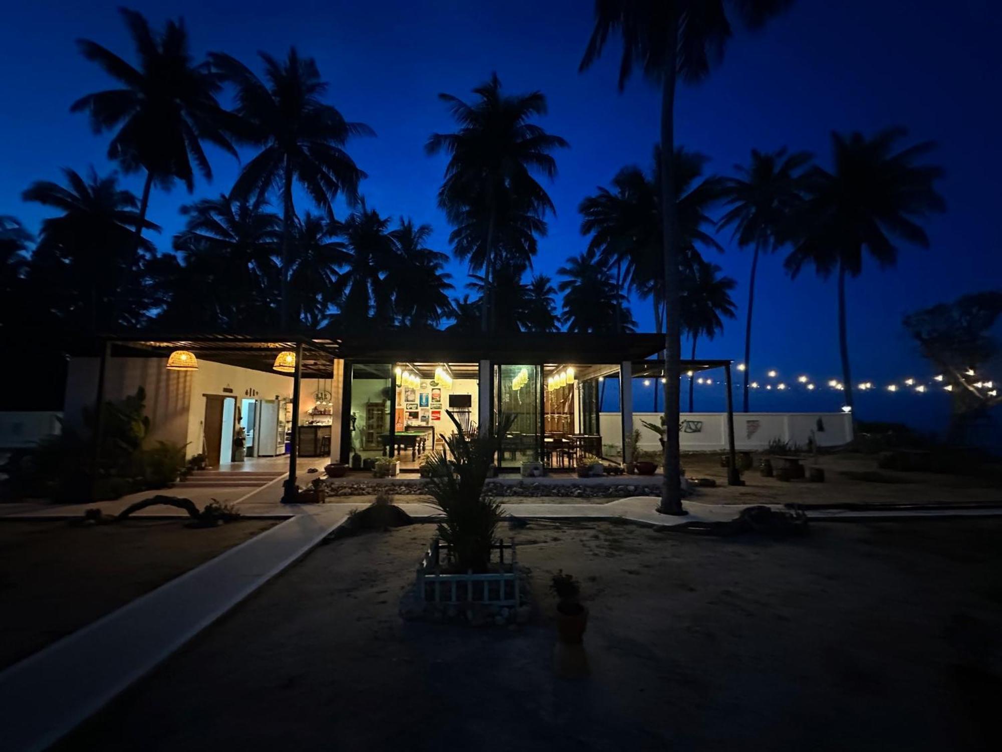 Chansi Beachresort Thaszala Kültér fotó