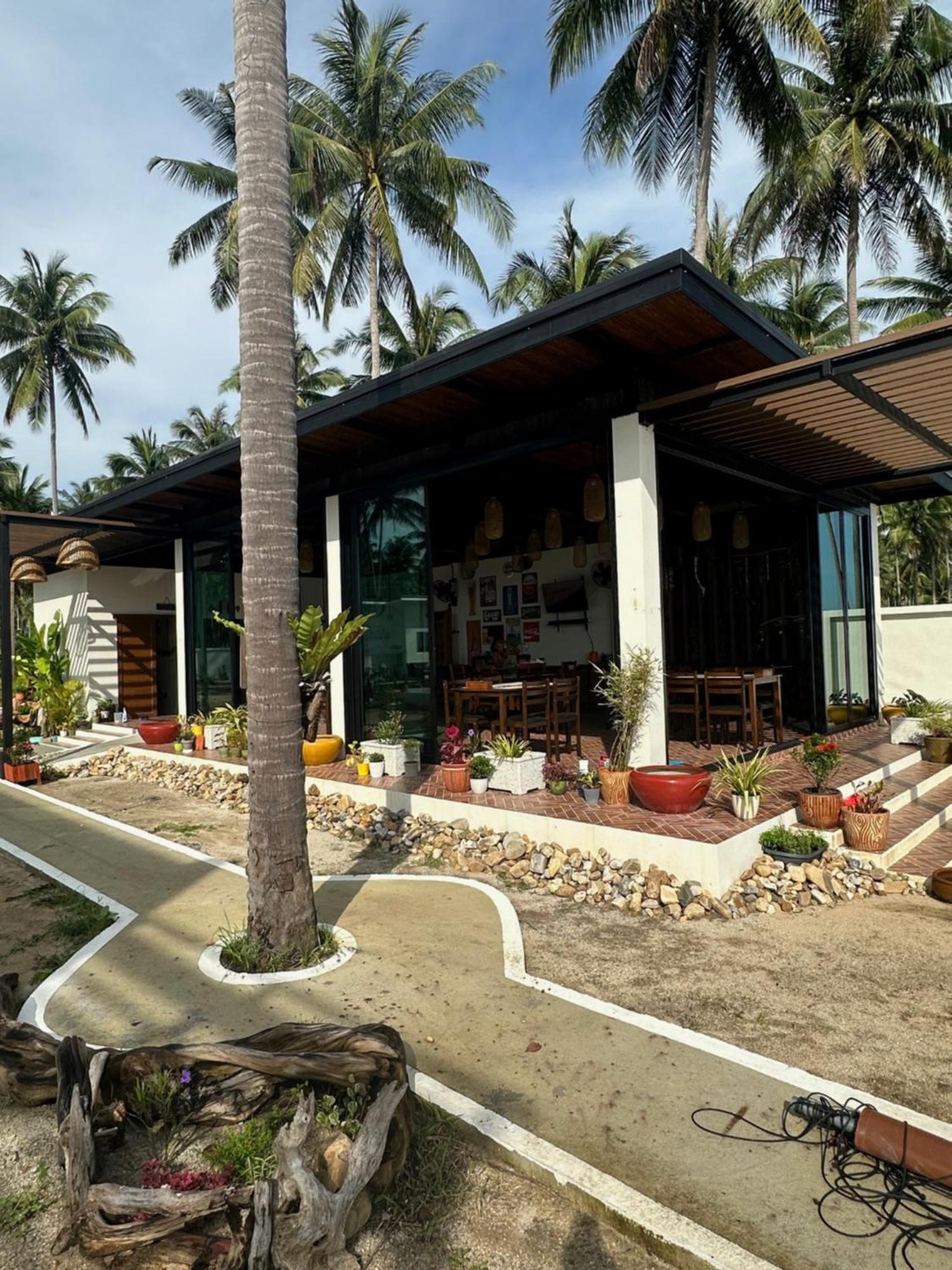 Chansi Beachresort Thaszala Kültér fotó